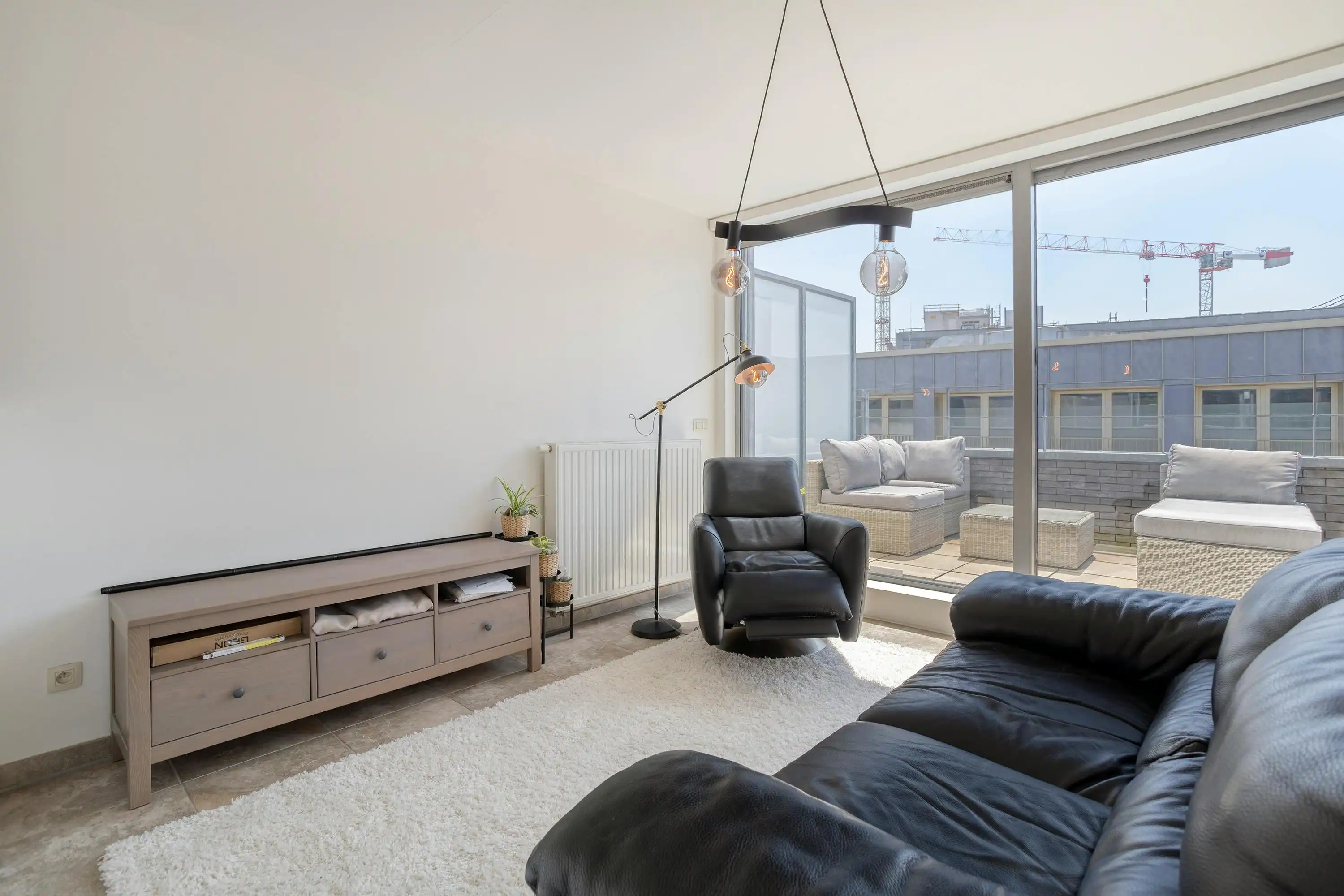 Lichtrijk appartement met ruim terras te koop in Antwerpen foto 13
