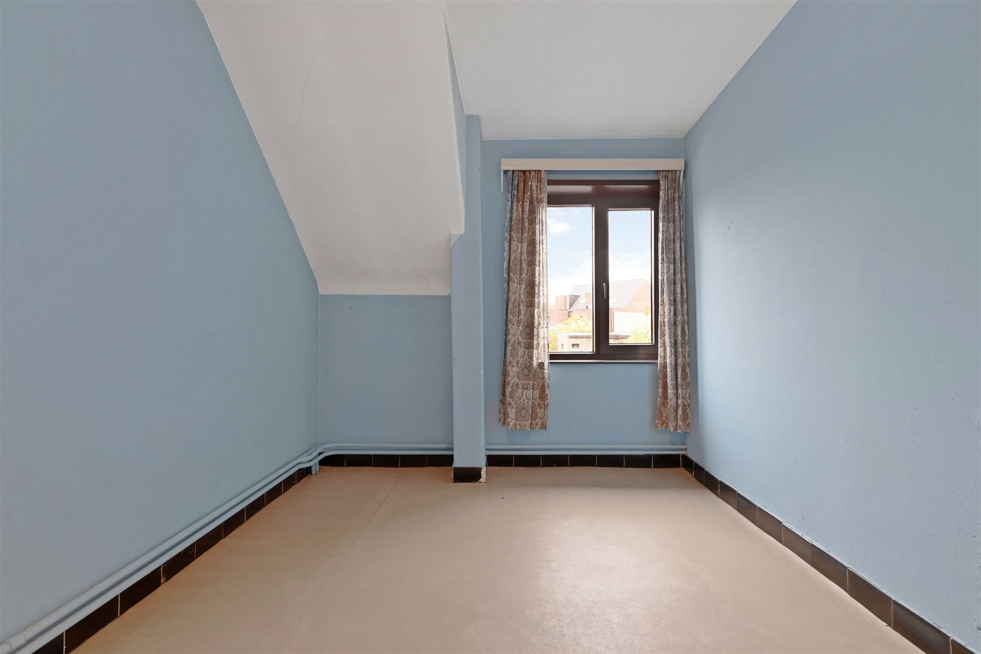 WONING MET VELE MOGELIJKHEDEN OP PERCEEL VAN 5A69CA TE BERINGEN foto 13