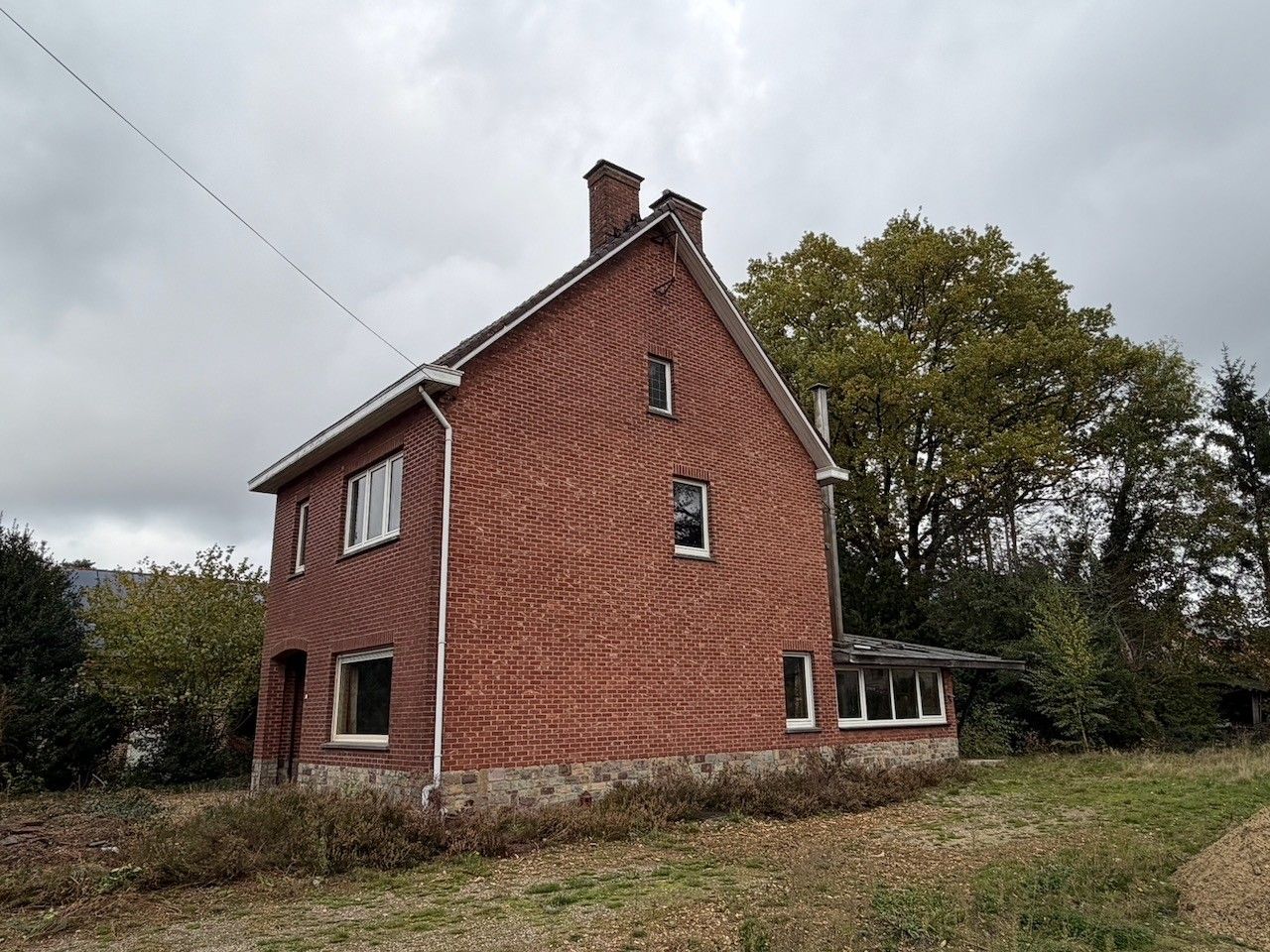 Genk-Bret, Bonderstraat 49: Te renoveren woning met charme en potentieel op een perceel van 8a 05ca. foto 2