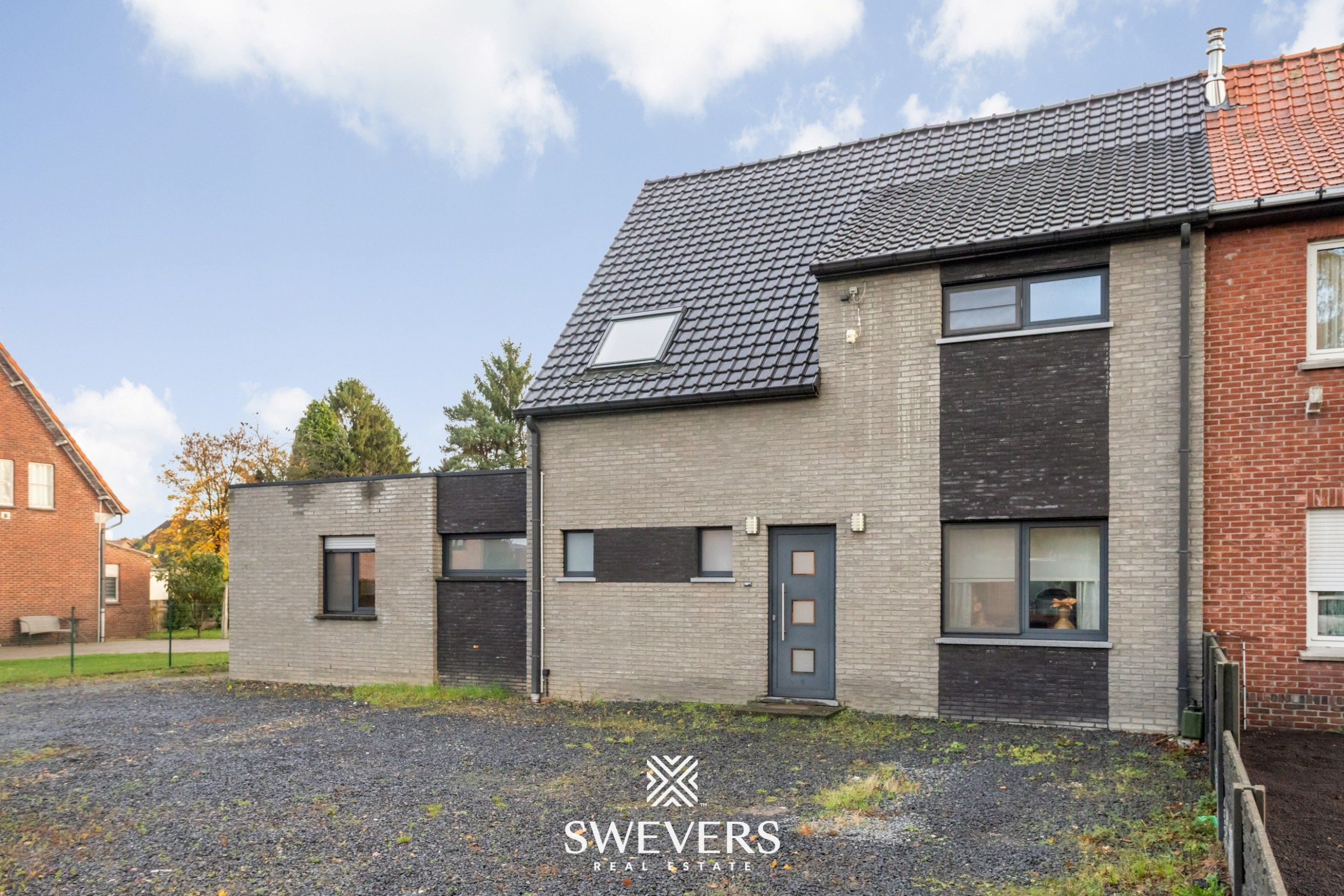 Ruime, instapklare woning met drie slaapkamers en prachtige tuin foto 27