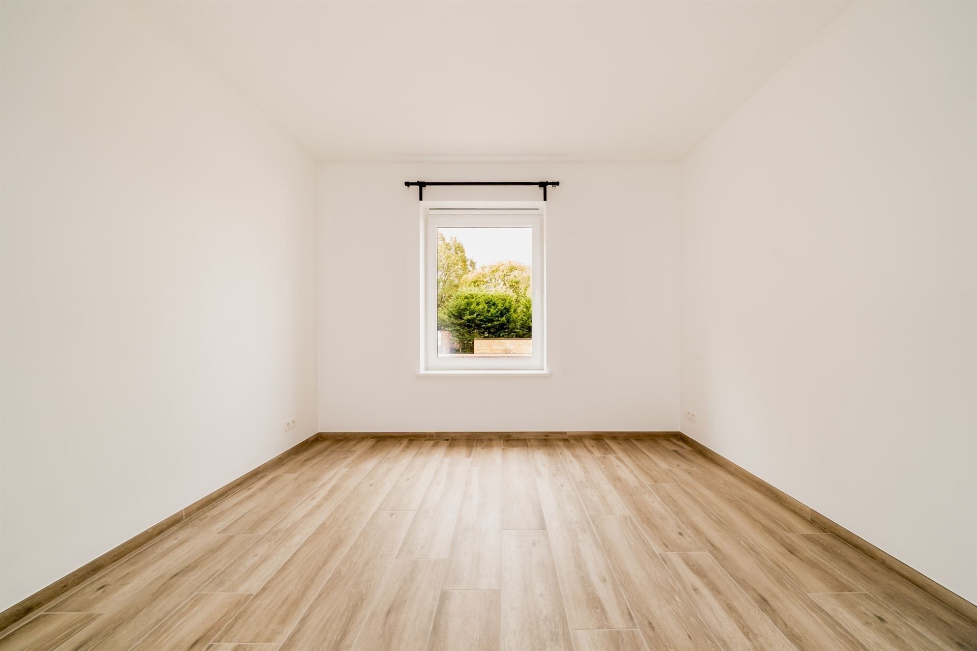 Moderne nieuwbouwwoning met 4 slpkm, tuin en garage  foto 15