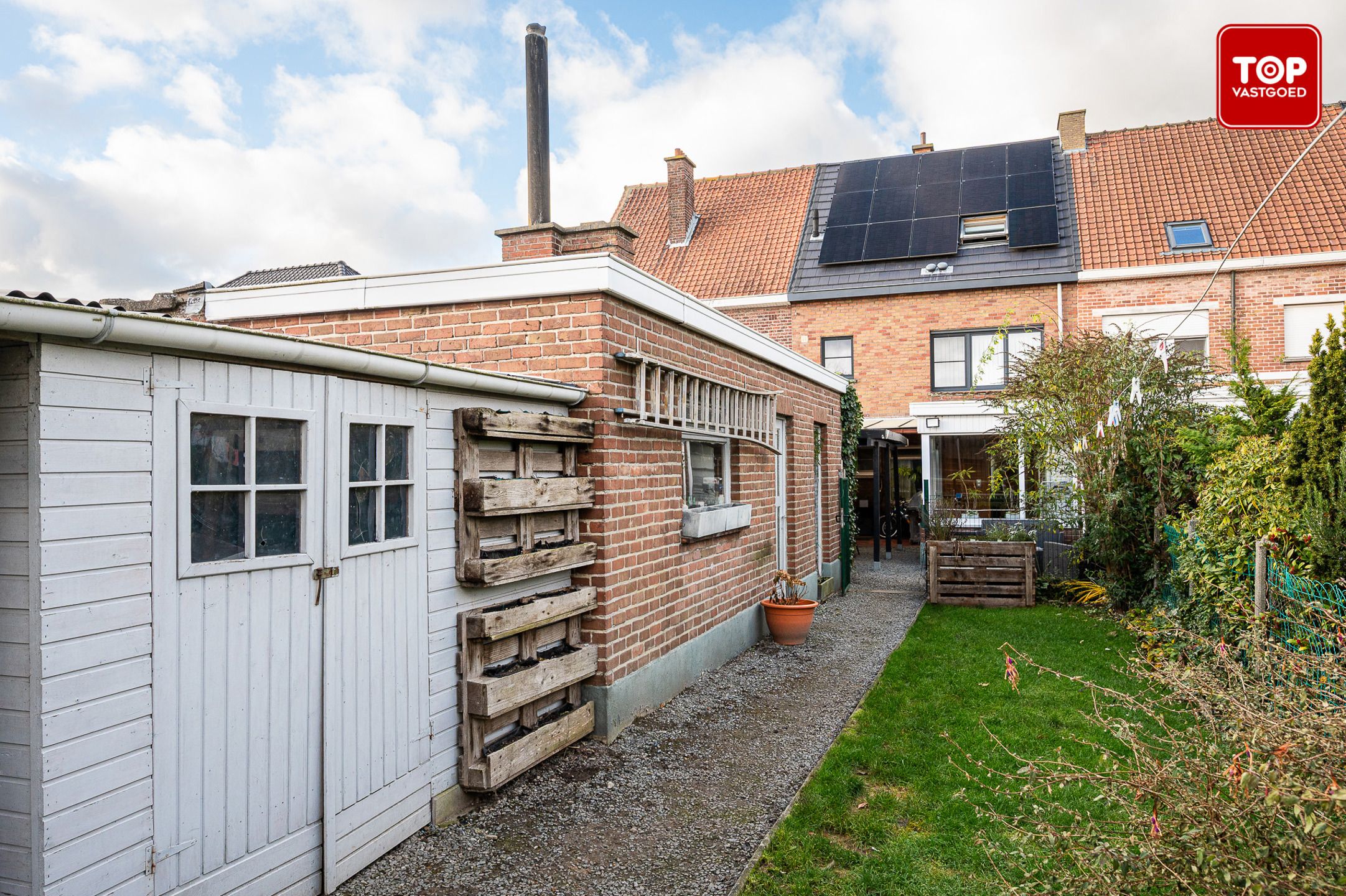 Instapklare woning met 5 slaapkamers en leuke tuin in centrum Drongen foto 25