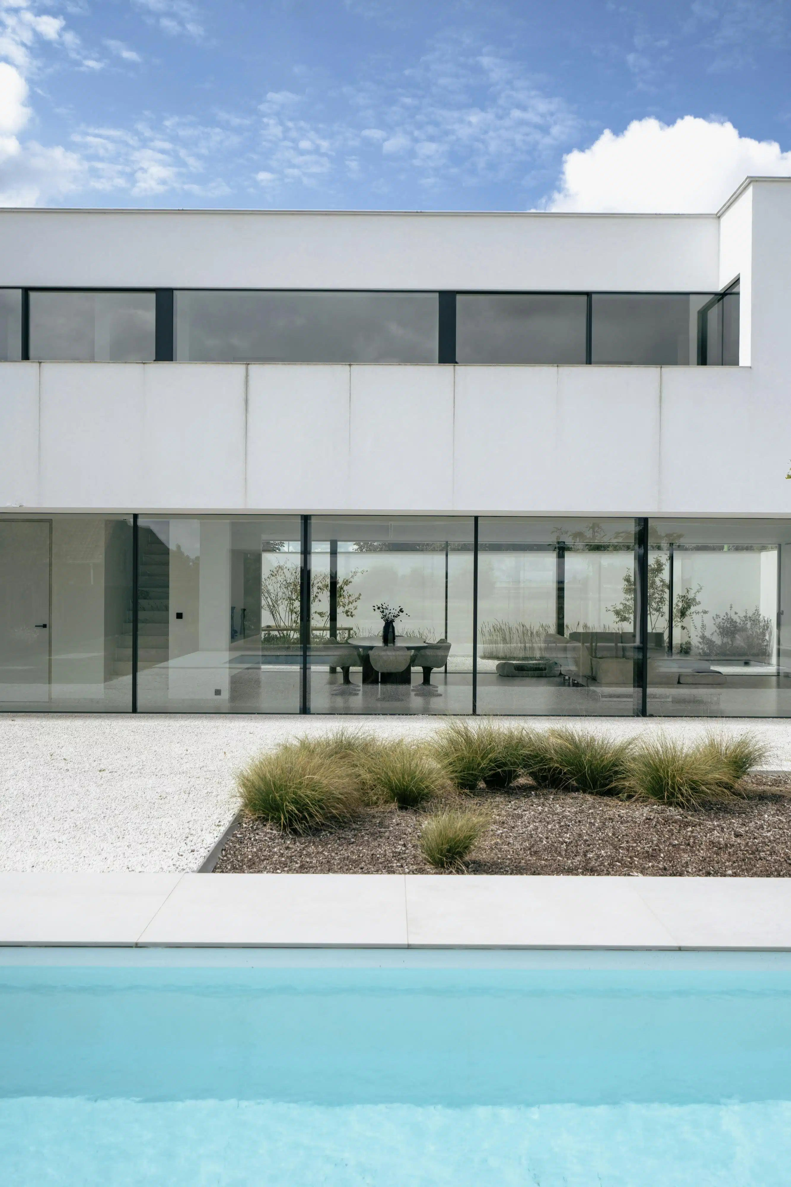 Hypermoderne strakke villa met zwembad in Gits foto 42