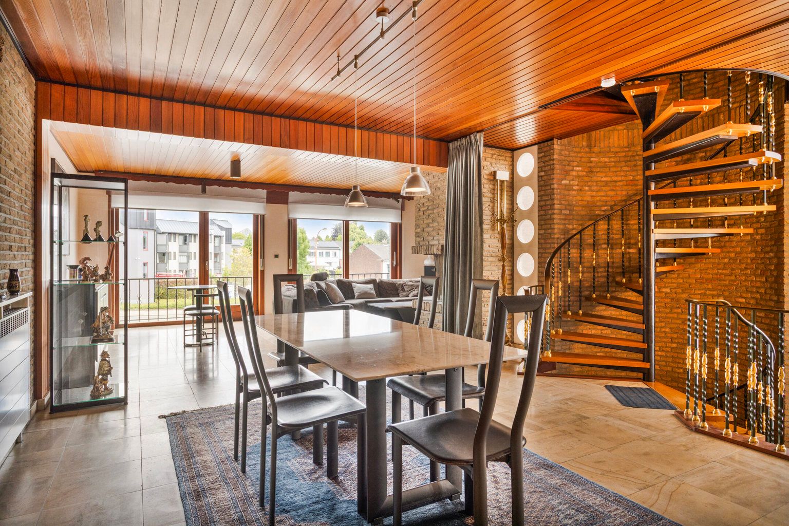 immo DAVID stelt voor: karaktervolle 3-gevel woning foto 2