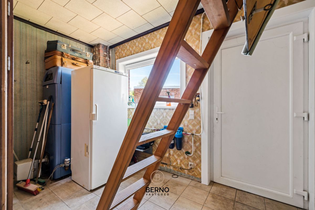Fantastisch gelegen bungalow met ruime zolder foto 8