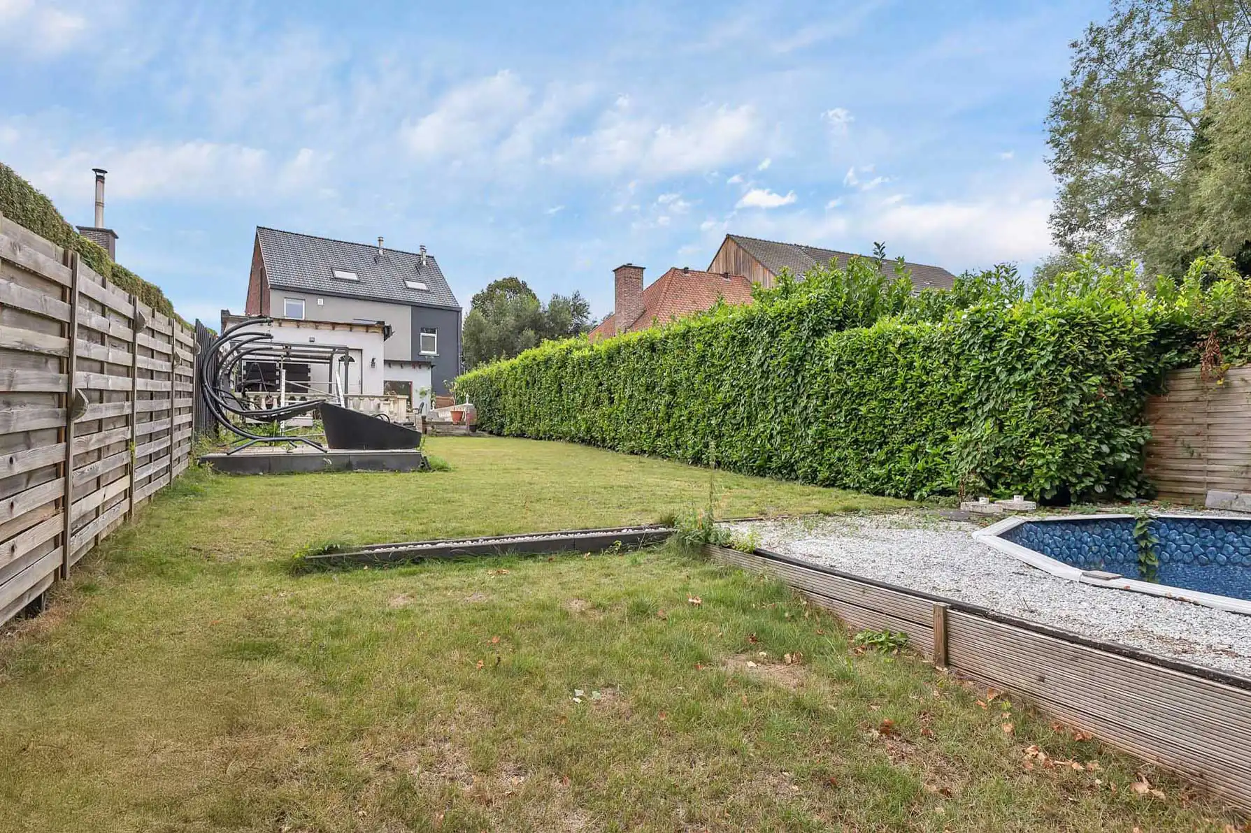 Rustieke woning op strategische ligging foto 39