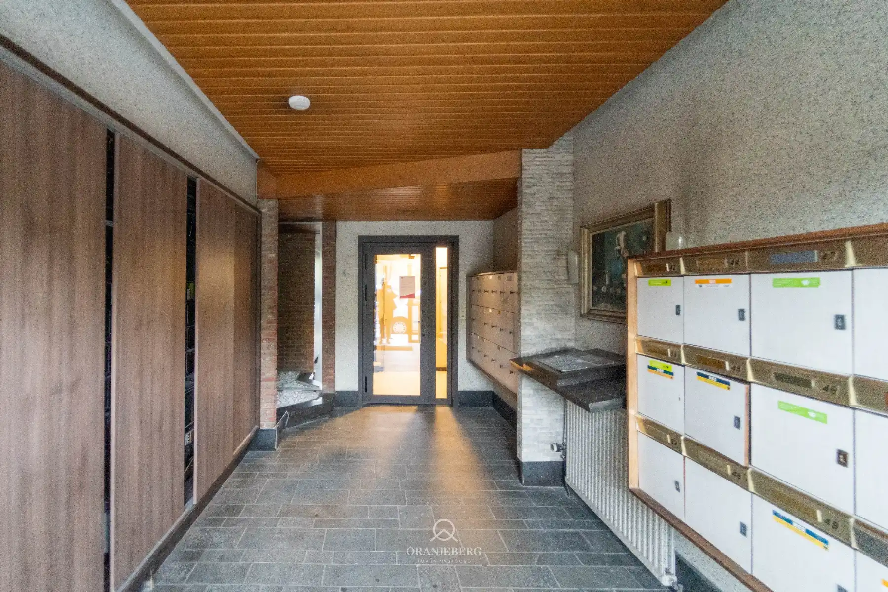 Ruim 3-slaapkamerappartement met garagebox foto 8