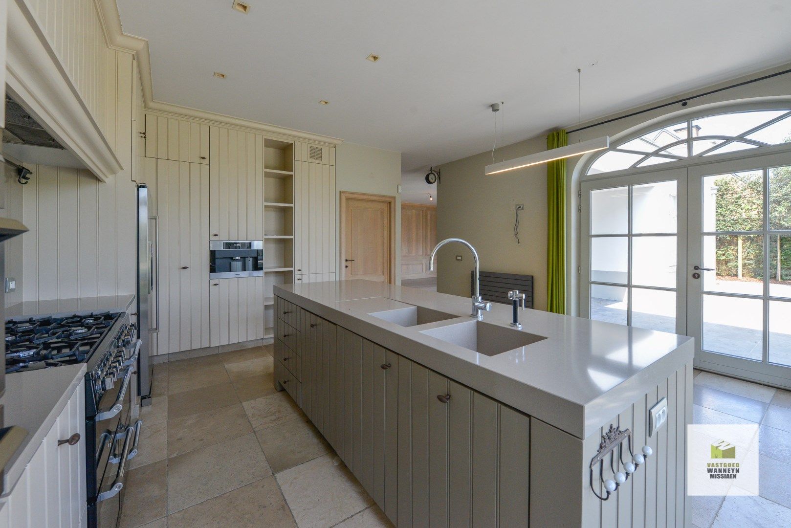 Luxueuze woning met 3 slpk, zwembad en polyvalente ruimte van 115 m2   foto 9
