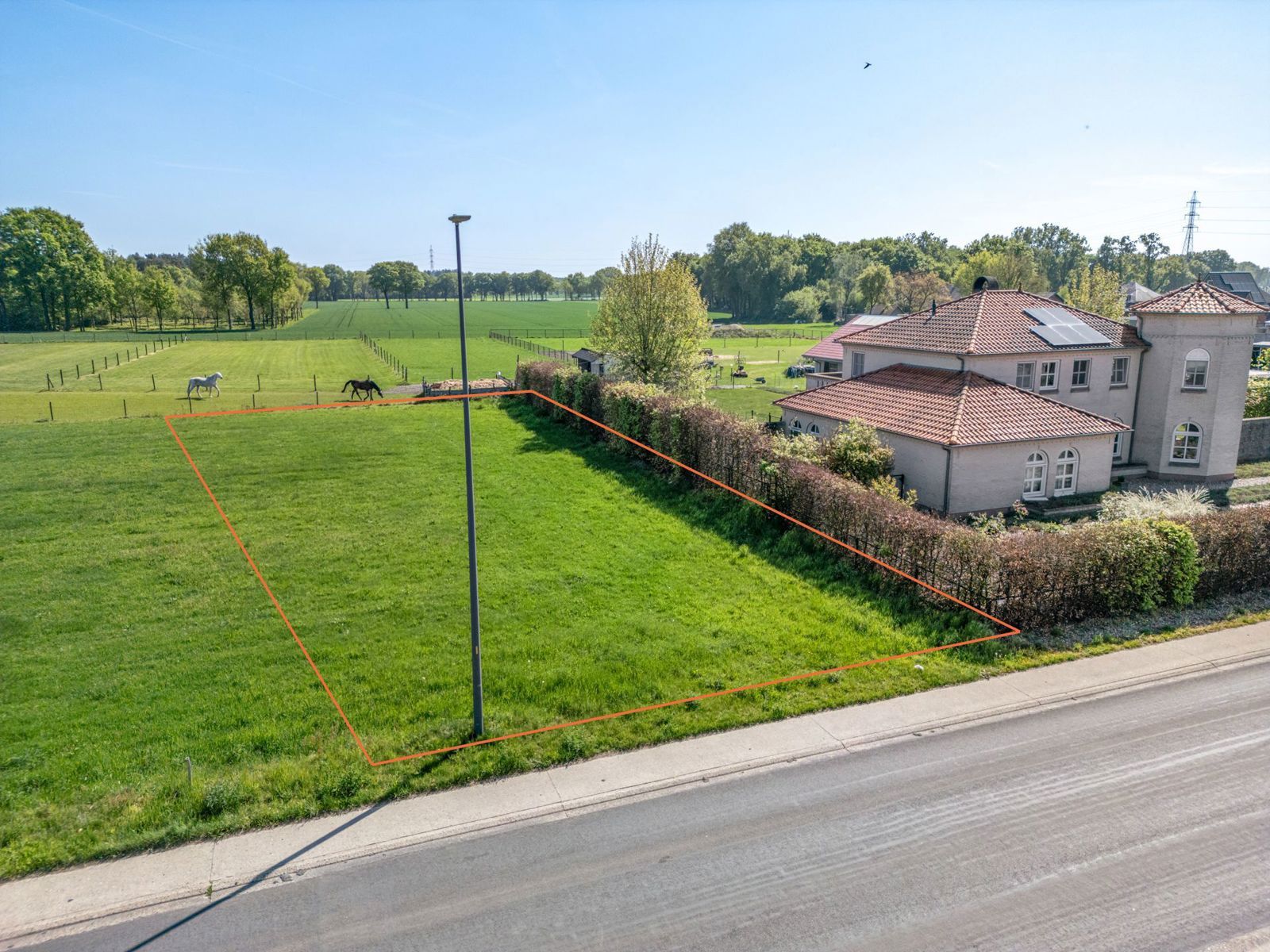 Bouwgrond van 900 m² met vrij uitzicht op agrarisch gebied foto 5