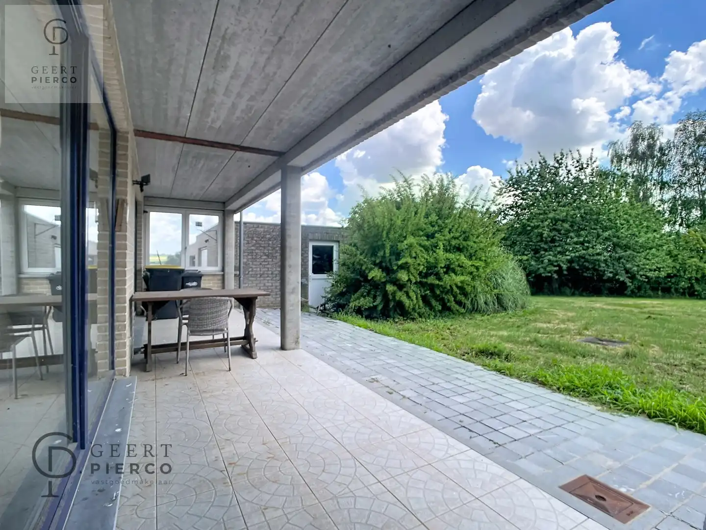 Instapklaar gelijkvloers appartement met garagebox en tuin in Landen foto 19