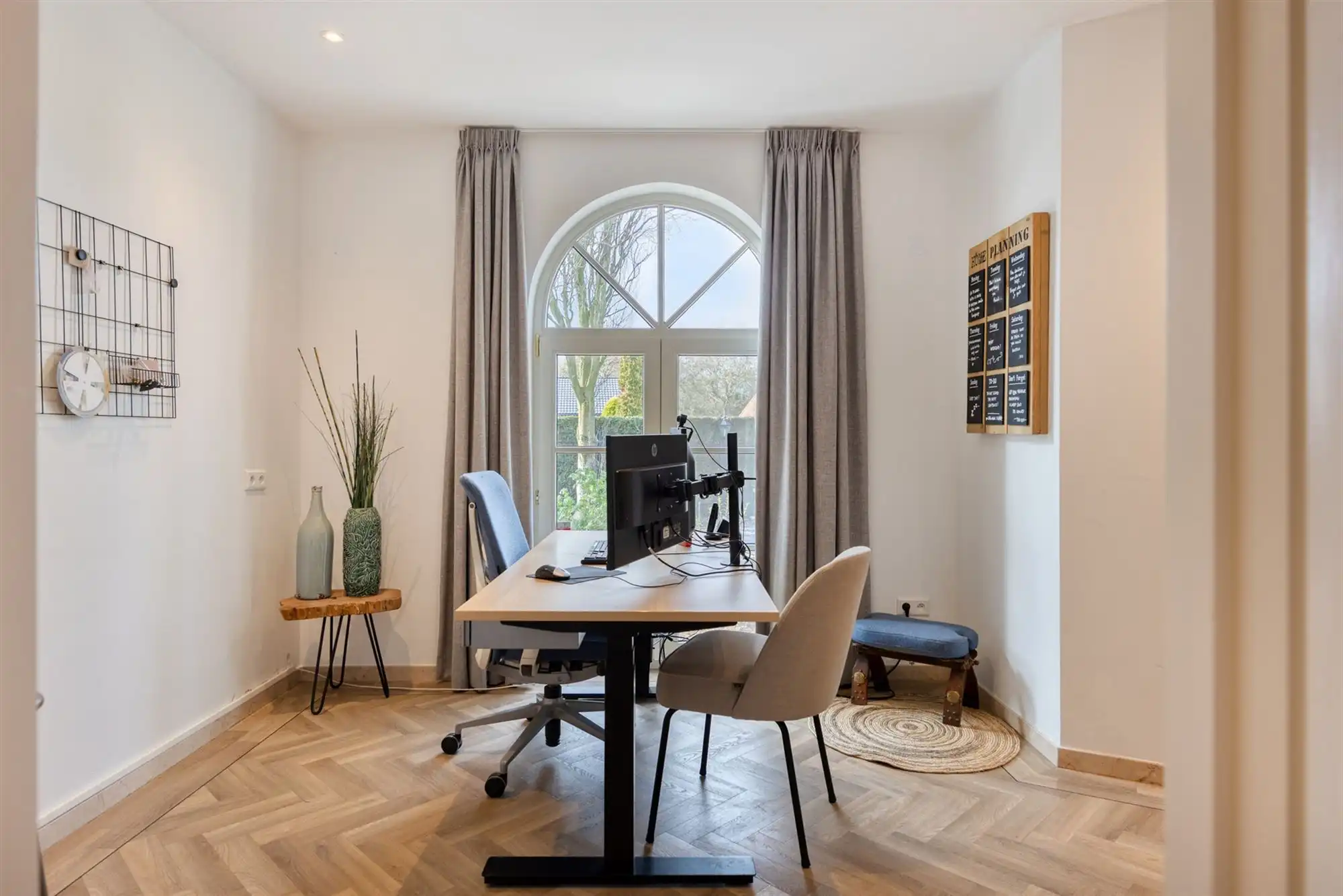 Instapklare tijdloze villa met 5 slpks op ca. 2000 m² foto 24