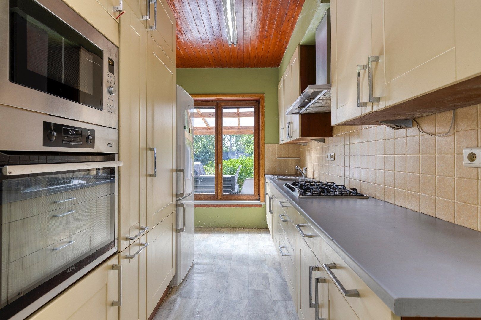 Energiezuinige woning met 3 slaapkamers, bureau, tuin en 2 garageboxen foto 5
