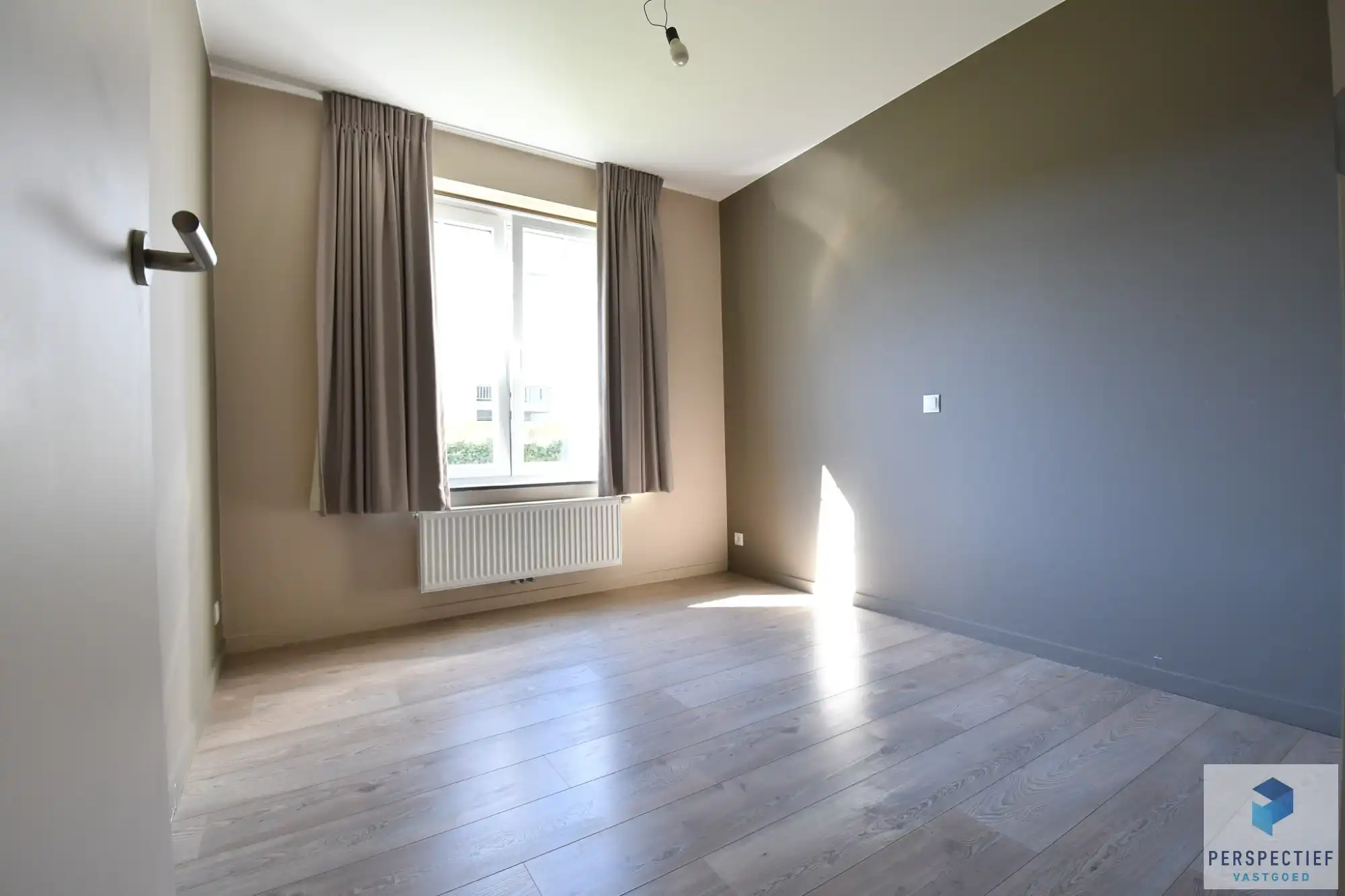 BEZOEKMOMENT ZATERDAG 28/03 VAN 9U TOT 10U30 | Volledig afgewerkt nieuwbouw gelijkvloers appartement met tuin, berging en garage foto 10