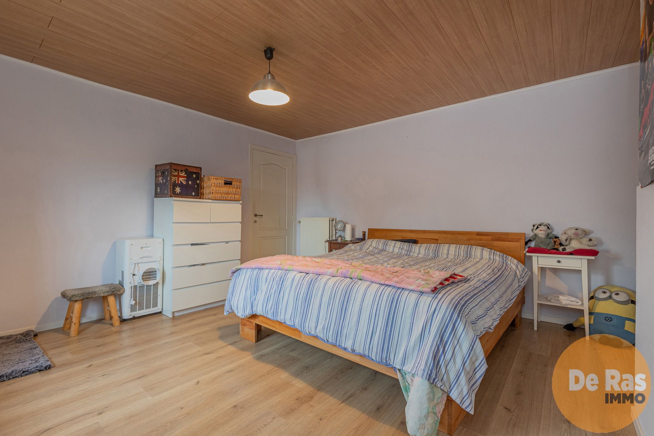 NIEUWERKERKEN - Gerenoveerde HOB met tuin op toplocatie foto 15