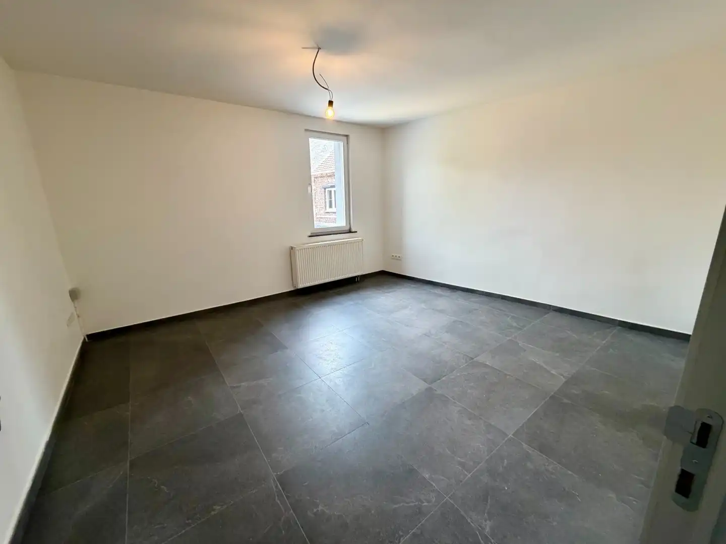 Gerenoveerd handelspand met instapklaar duplexappartement en tuintje foto 11