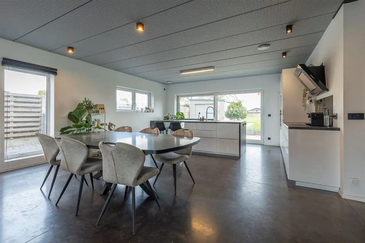 Energiezuinige gezinswoning met 4slk en omheinde tuin foto 6