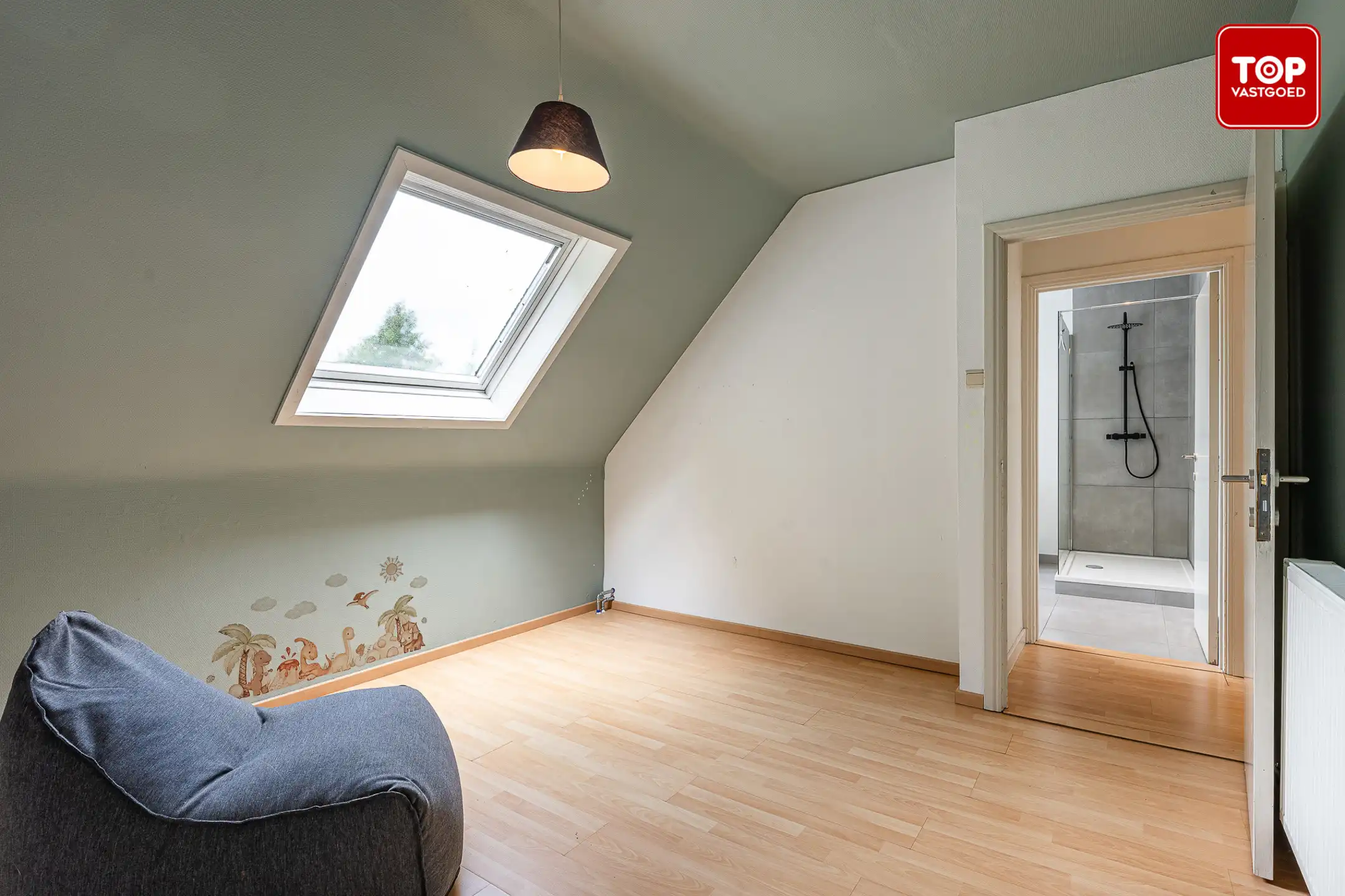 Instapklare woning met 3 slaapkamers, garage en zonnige tuin foto 17