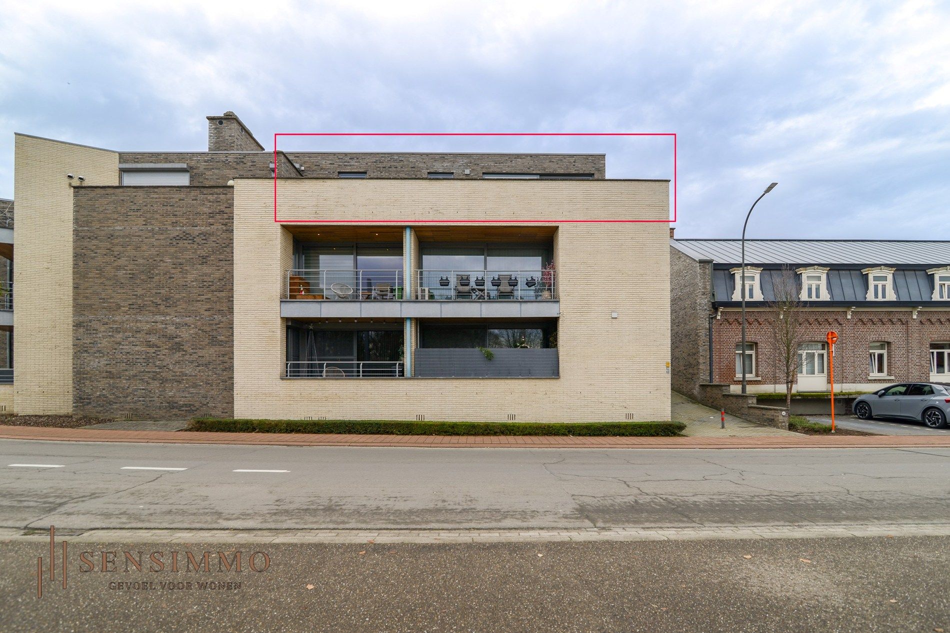 Modern tweeslaapkamers appartement met terras in Bilzen-Hoeselt  foto {{pictureIndex}}