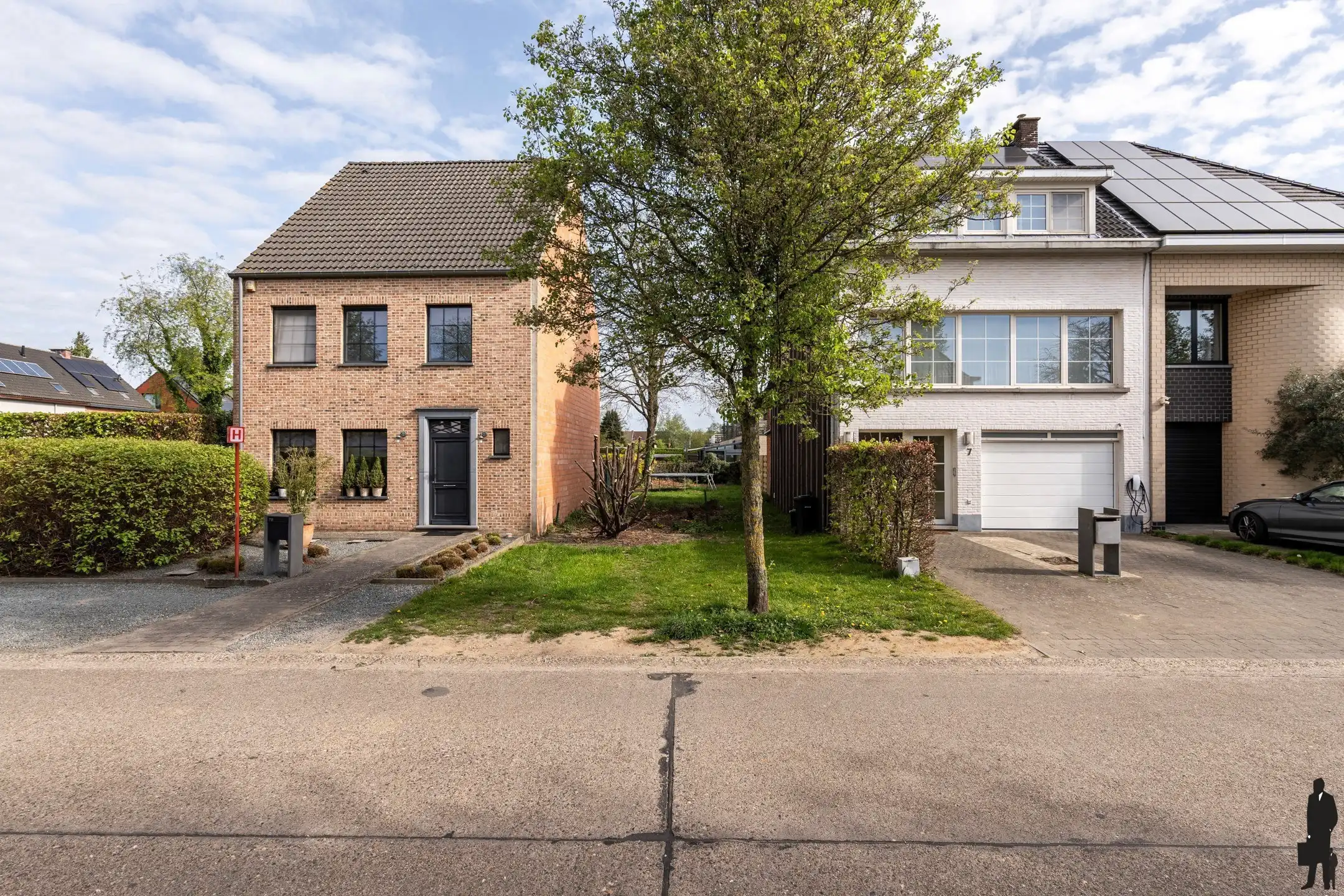 Een mooie bouwgrond voor een rijwoning in een rustige woonwijk, vlakbij het centrum! foto 2