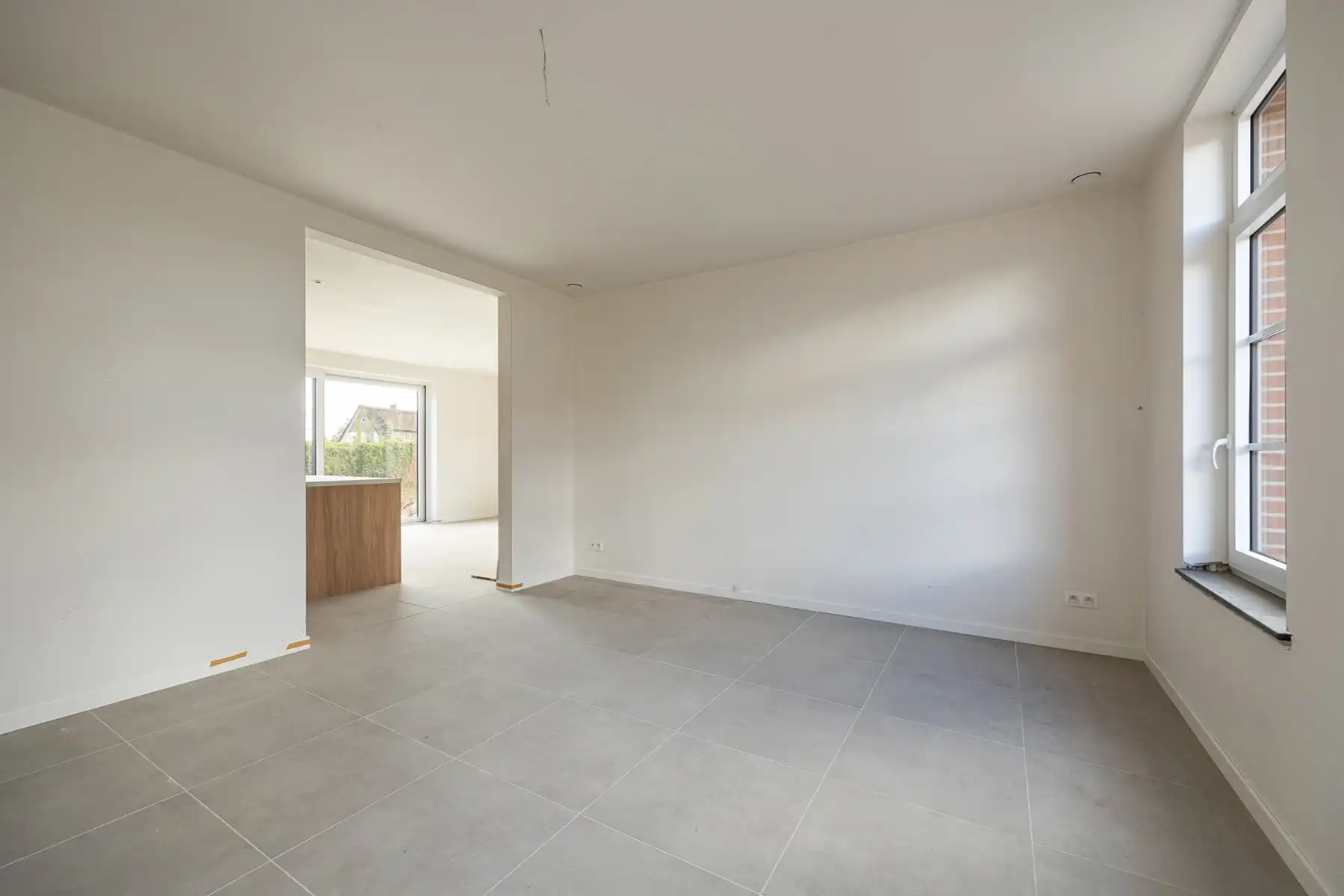 Ruime gezinswoning (ca 245 m²) met 3 slaapkamers op perceel van ca. 330 m². foto 5