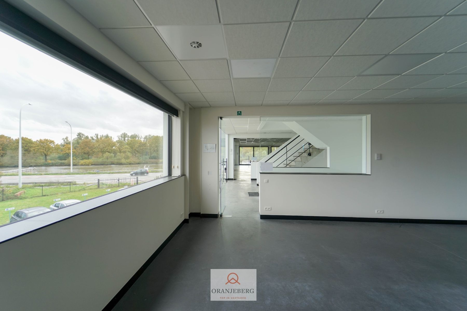 4 ruime en moderne kantoorruimtes te HUUR in EVERGEM foto 11