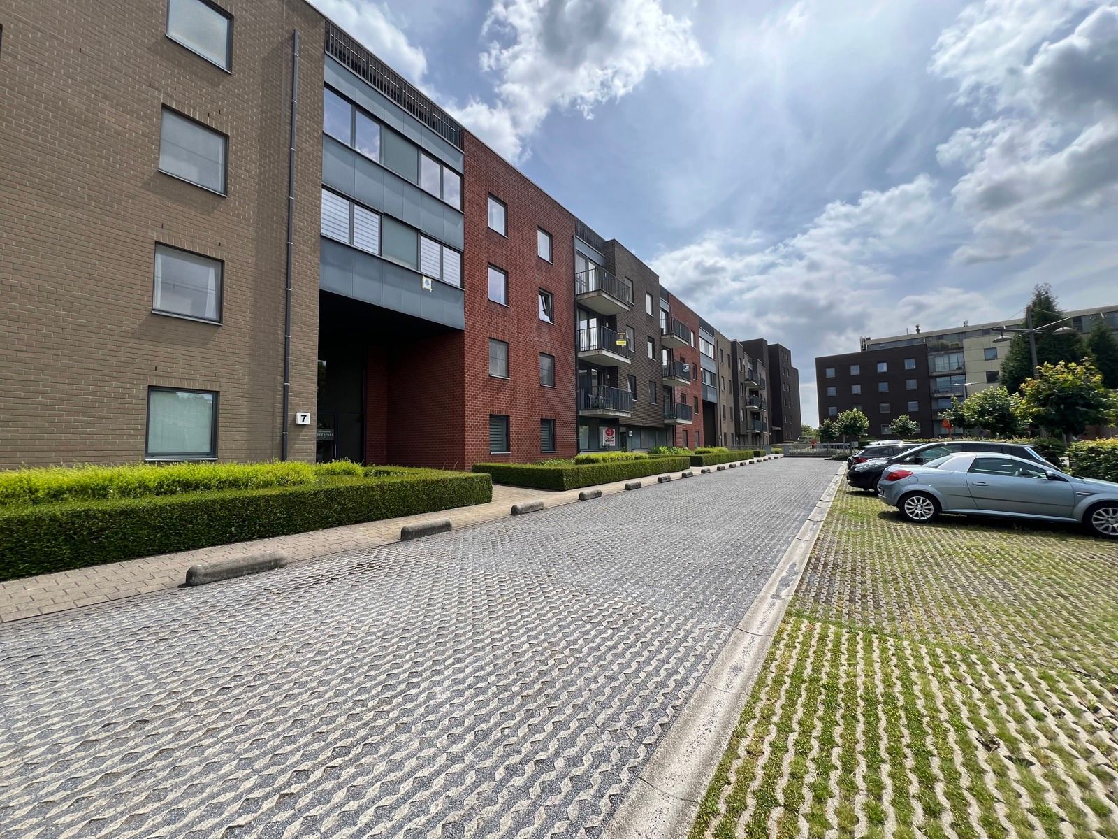 Lichtrijk appartement met 1 slaapkamer en terras foto 23