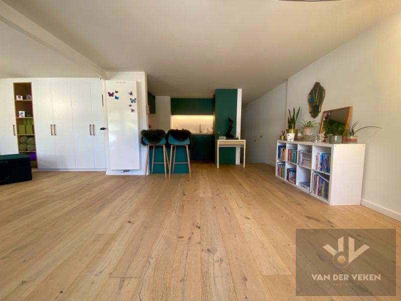 Rustig gelegen, recent gerenoveerd en energiezuinig appartement met zonneterras in hartje Runkst foto 4