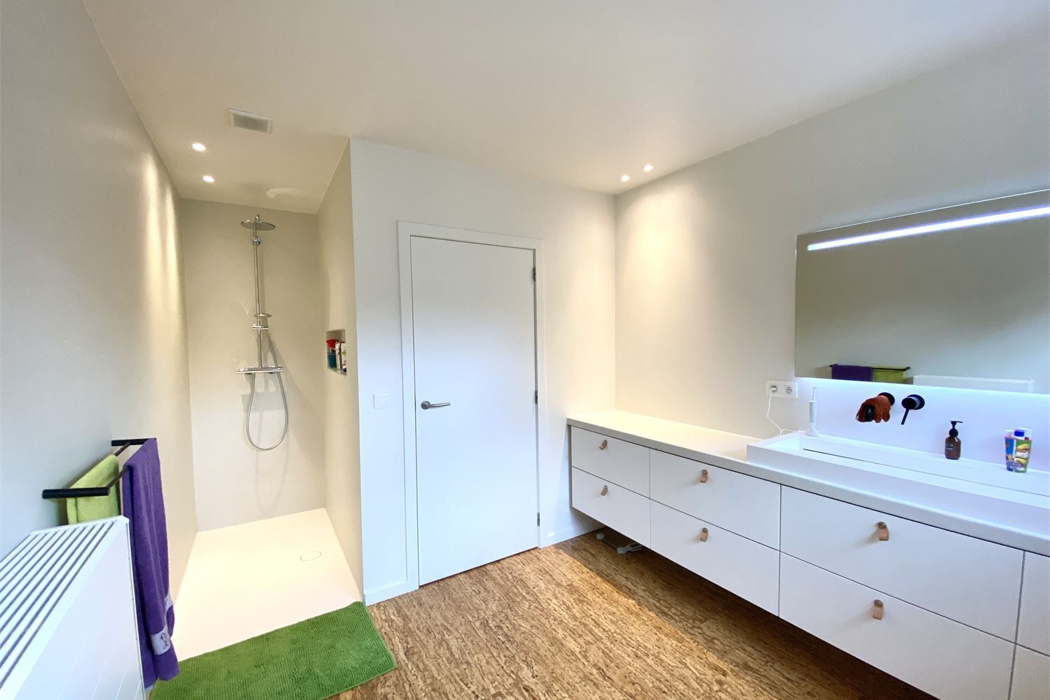 Prachtige moderne woning foto 19