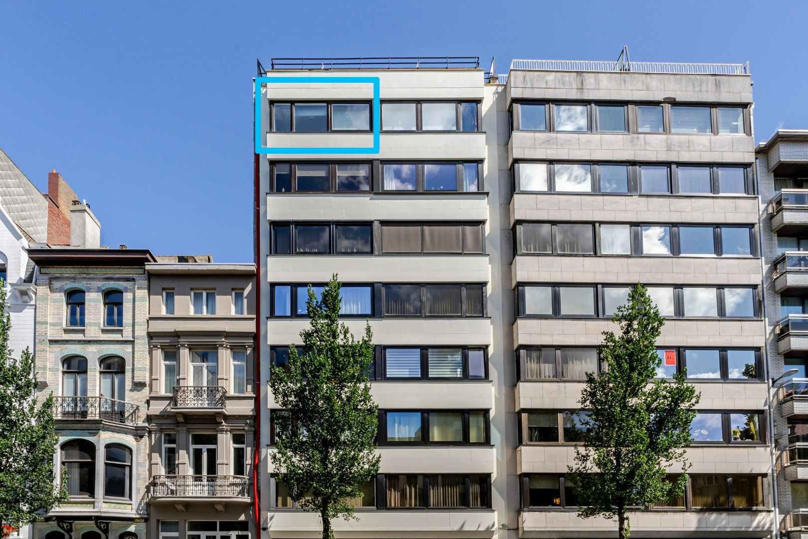 Instapklaar appartement te koop in Oostende met EPC-label B. 93 m², 2 badkamers, terras, streepje zeezicht en onderhoudsvriendelijke vinyl-laminaatvloer. foto 24