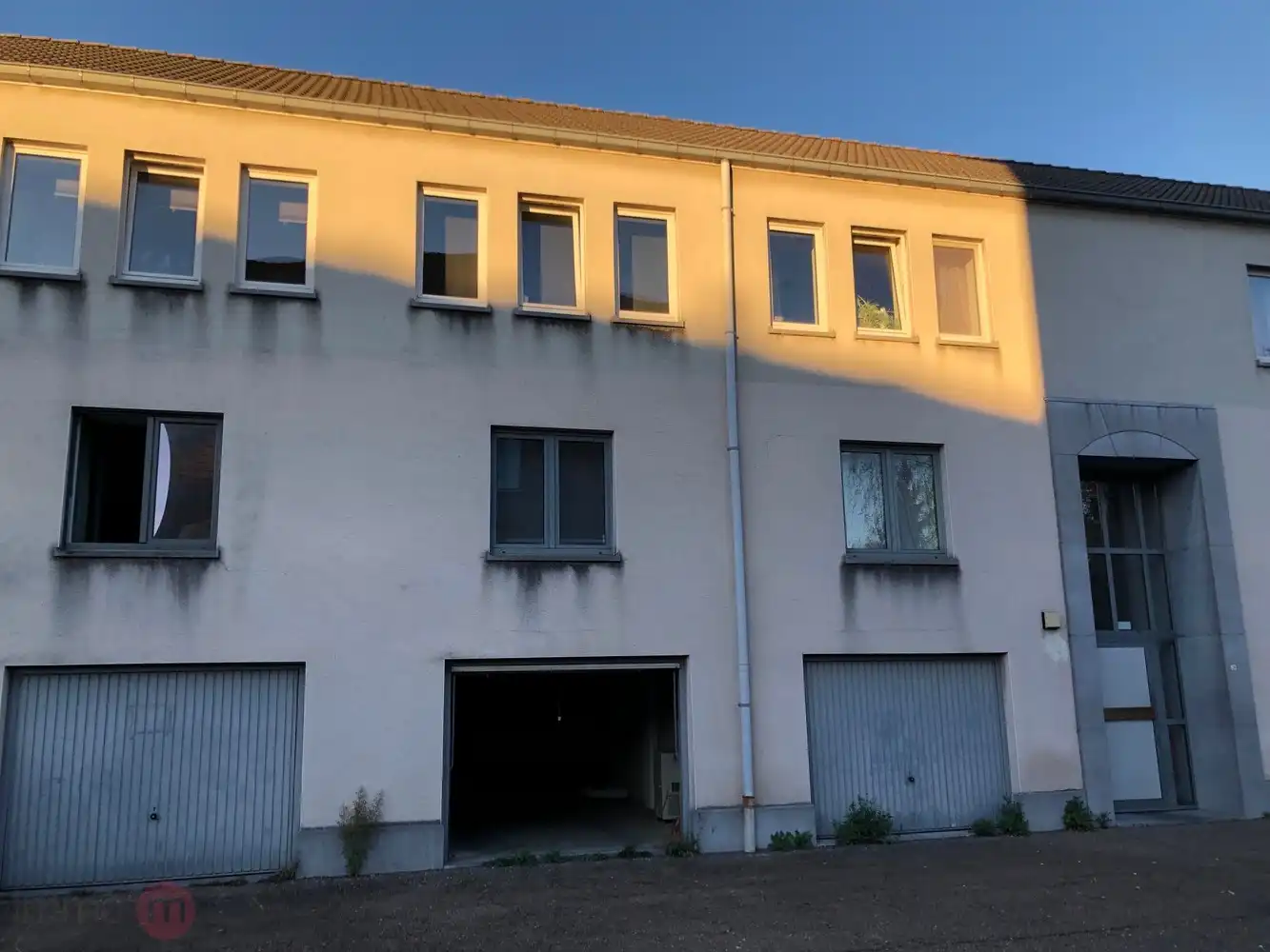 Volledig vernieuwde, instapklare studio in hartje Leuven met afgesloten garagebox – rustig gelegen pareltje! foto 8