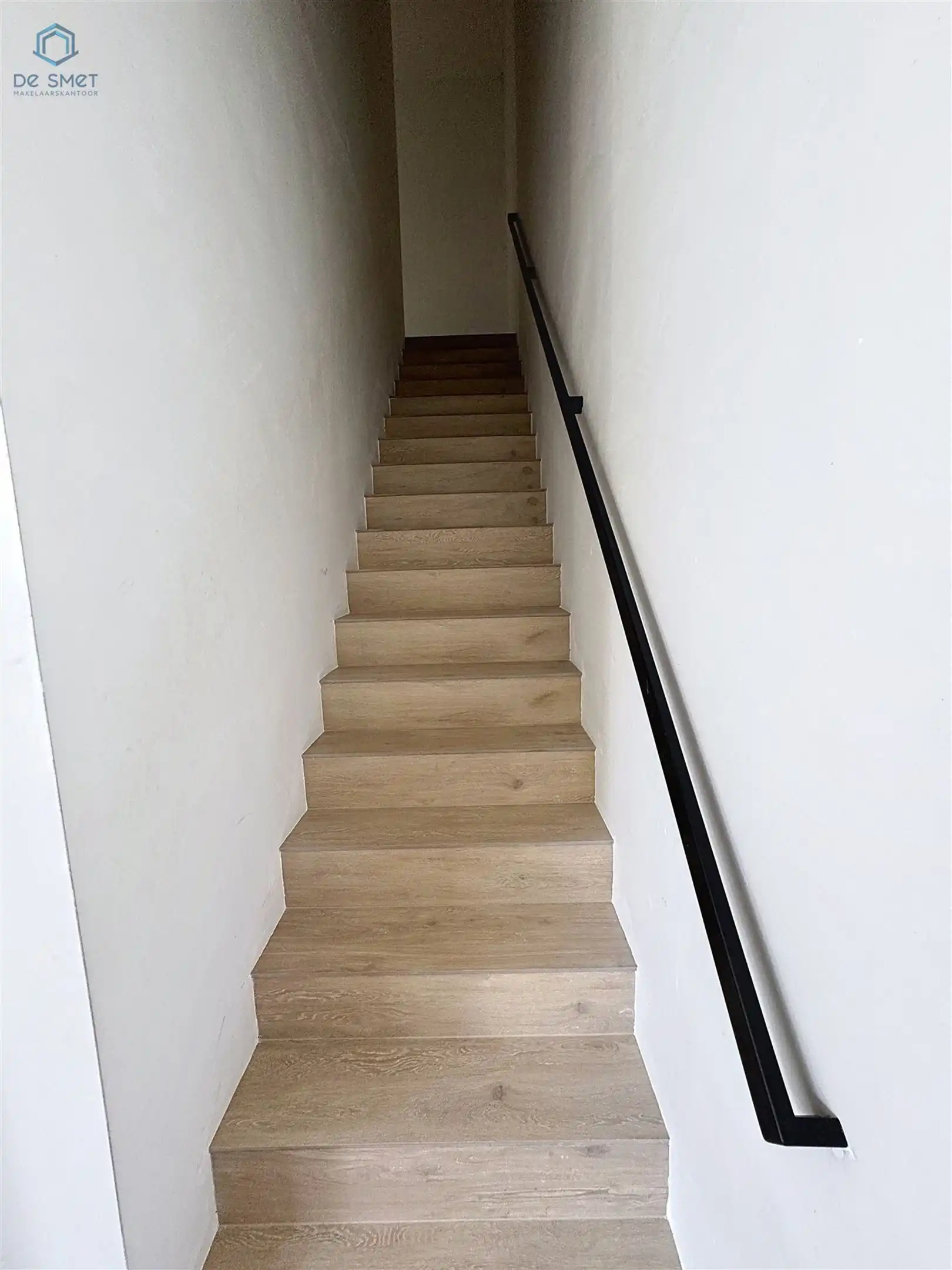 PRACHTIGE BEN-NIEUWBOUWWONING MET 3 SLPK, DRESSING, INBOUWKASTEN & TUIN ZARLARDINGE foto 15