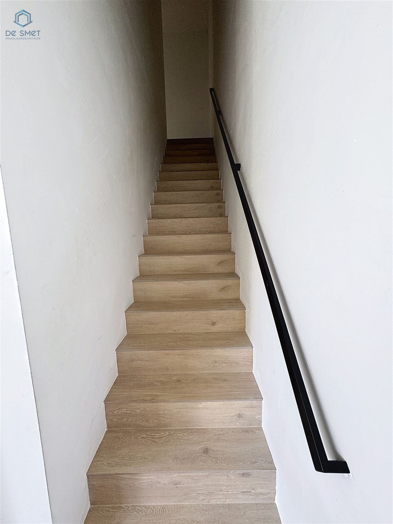 PRACHTIGE BEN-NIEUWBOUWWONING MET 3 SLPK, DRESSING, INBOUWKASTEN & TUIN ZARLARDINGE foto 15