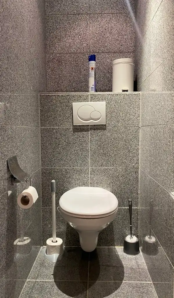 Ingedeelde kantoorruimte met visibiliteit te huur in Sint-Martens-Latem foto 19