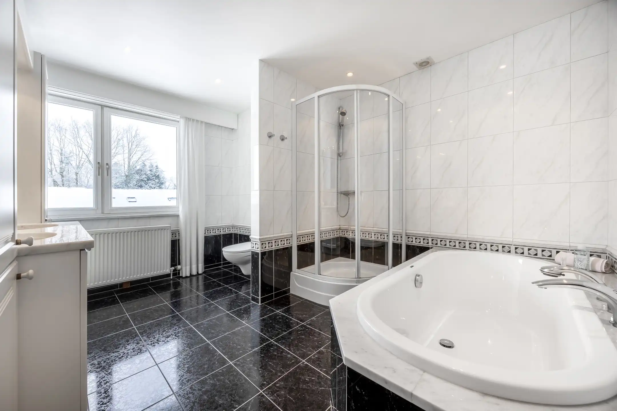 Charmante woning op een toplocatie foto 19