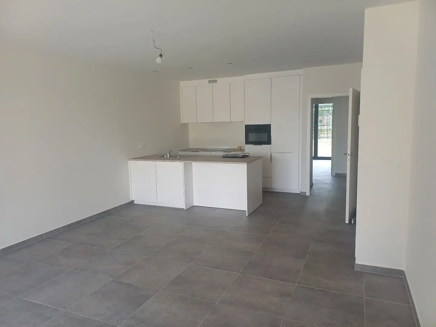 Instapklaar energieneutraal 2 slaapkamer nieuwbouw-appartement in Neerpelt centrum foto 2