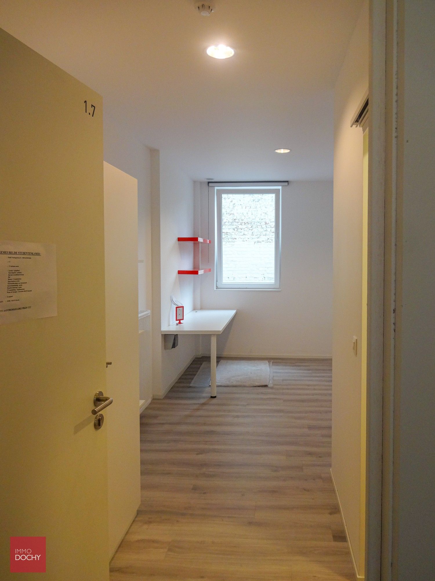 centraal gelegen heel goed onderhouden bemeubelde studentenkamer te Kortrijk | OPBRENGSTEIGENDOM foto 10