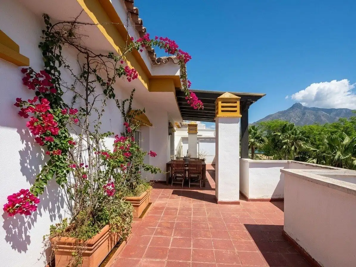Penthouse met een adembenemend uitzicht in Nueva Andalucía, Marbella foto 15