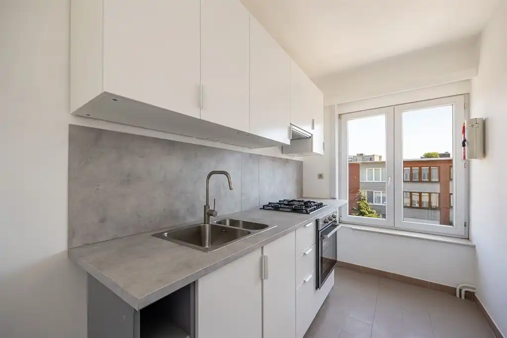 Lichtrijk appartement tussen het groen foto 3