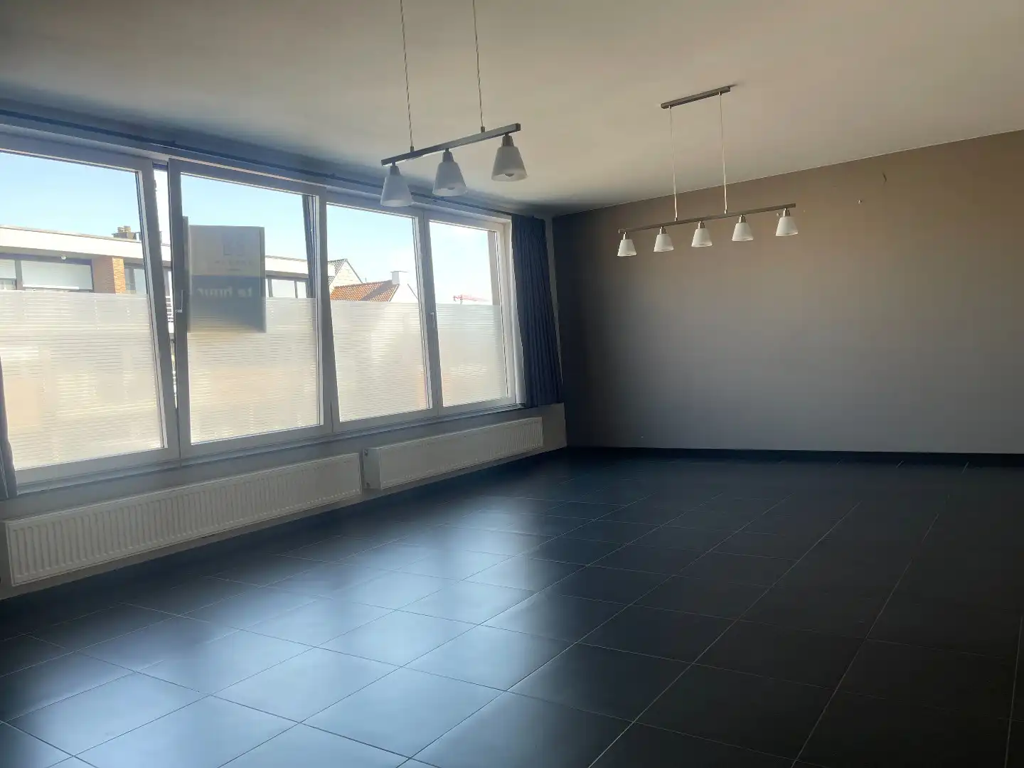Multifunctioneel gebouw te koop (combinatie wonen & werken) - sauna en winkel - garage - 2 duplexappartementen foto 20