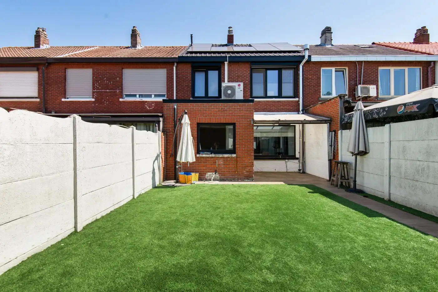 Centraal gelegen, gerenoveerde woning met 3 slpk. en west-tuin foto 24