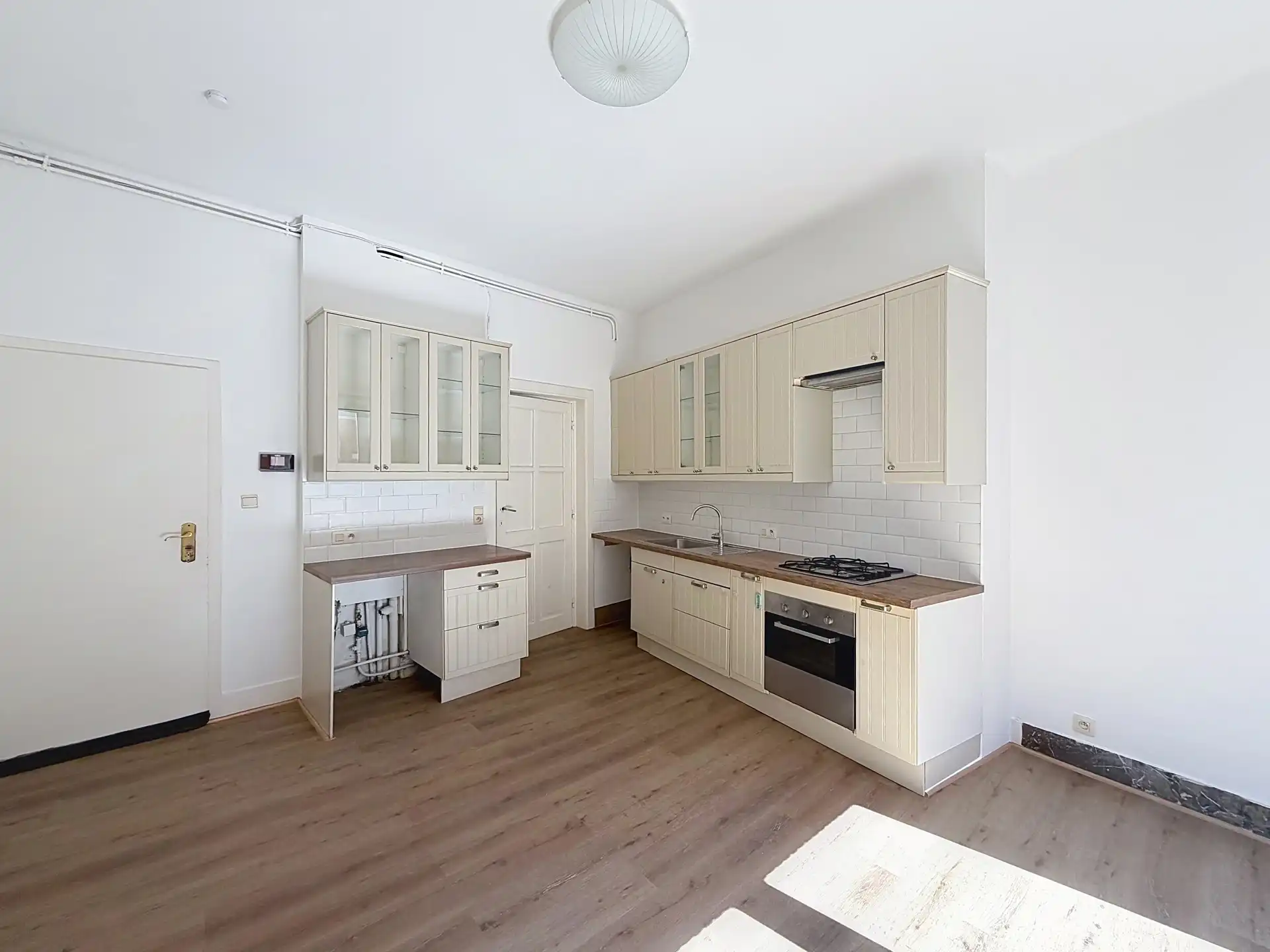 Gerenoveerd appartement met 1 slaapkamer  foto 4