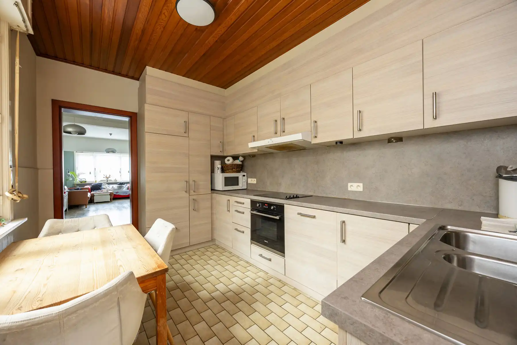 KARAKTERVOLLE WONING MET GARAGE/WERKPLAATS  foto 5