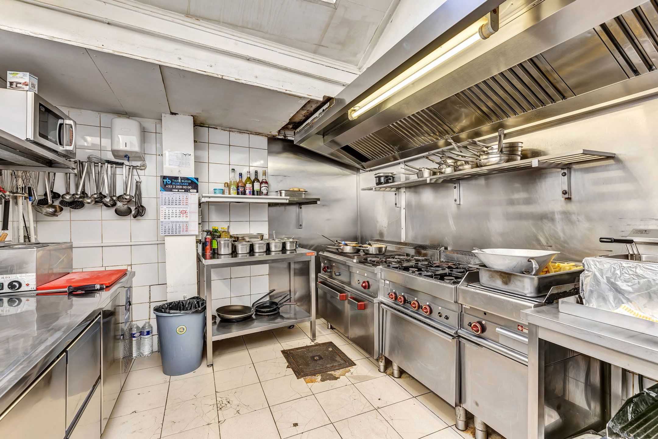 Gewaardeerd restaurant/handelspand met appartementen foto 14