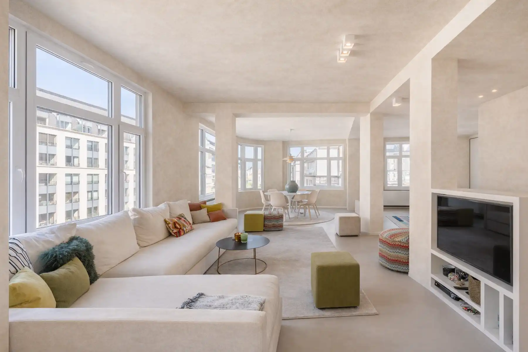 Luxueus gerenoveerd appartement in befaamde Meirbuilding foto 12