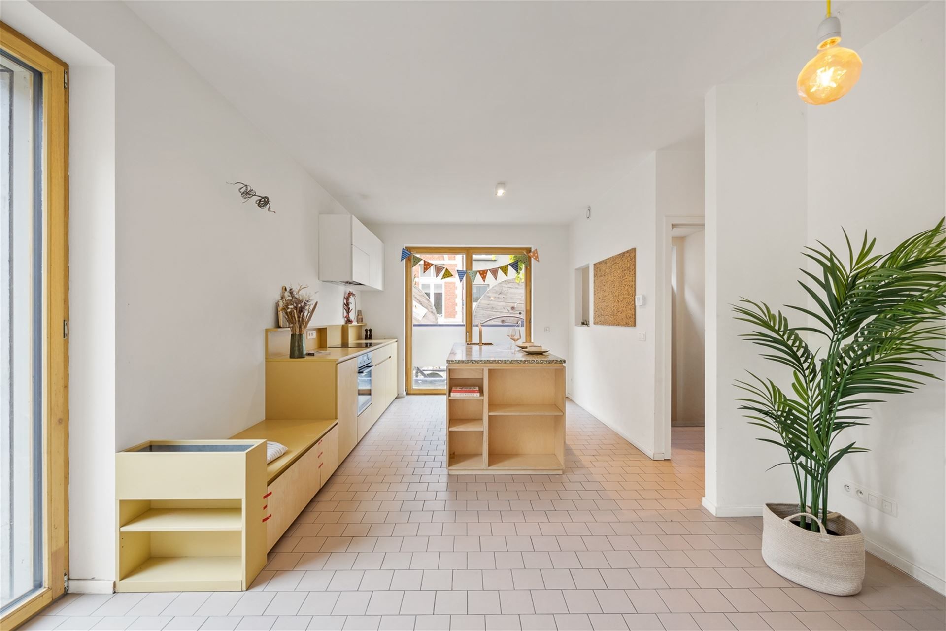 Lichtrijke en Energiezuinige Gezinswoning met Dakterras foto 2