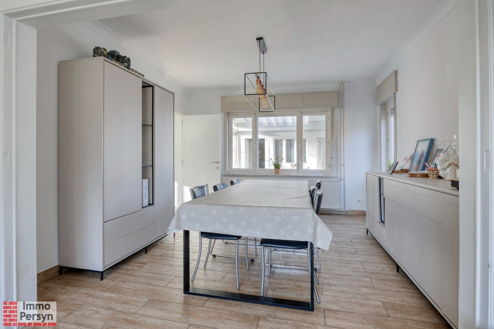 Gezinswoning met lichtrijke orangerie op gegeerde, groene locatie in Scherpenheuvel-Zichem foto 6