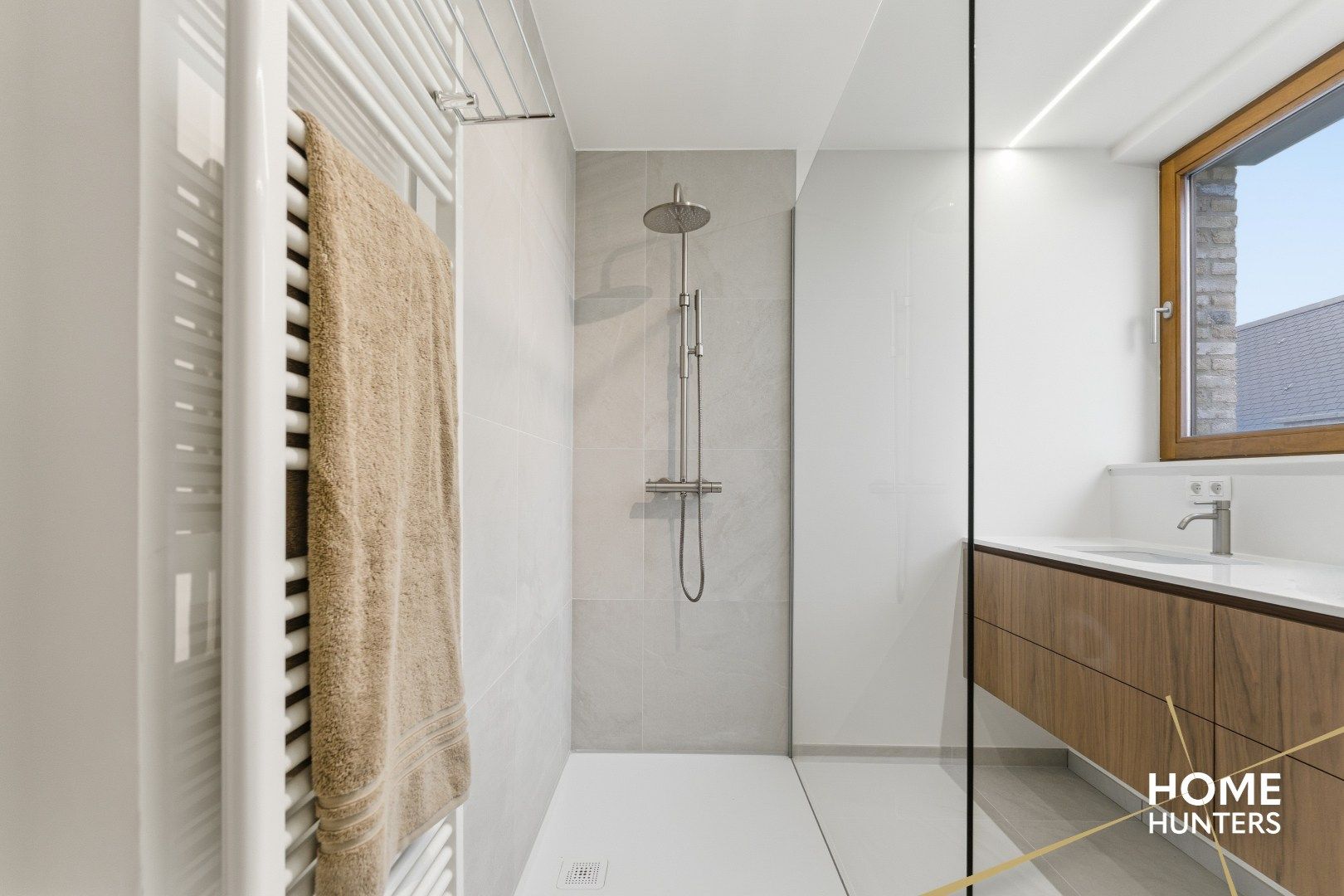 Luxe nieuwbouwappartement met ruim terras van maar liefst 36 m² foto 15