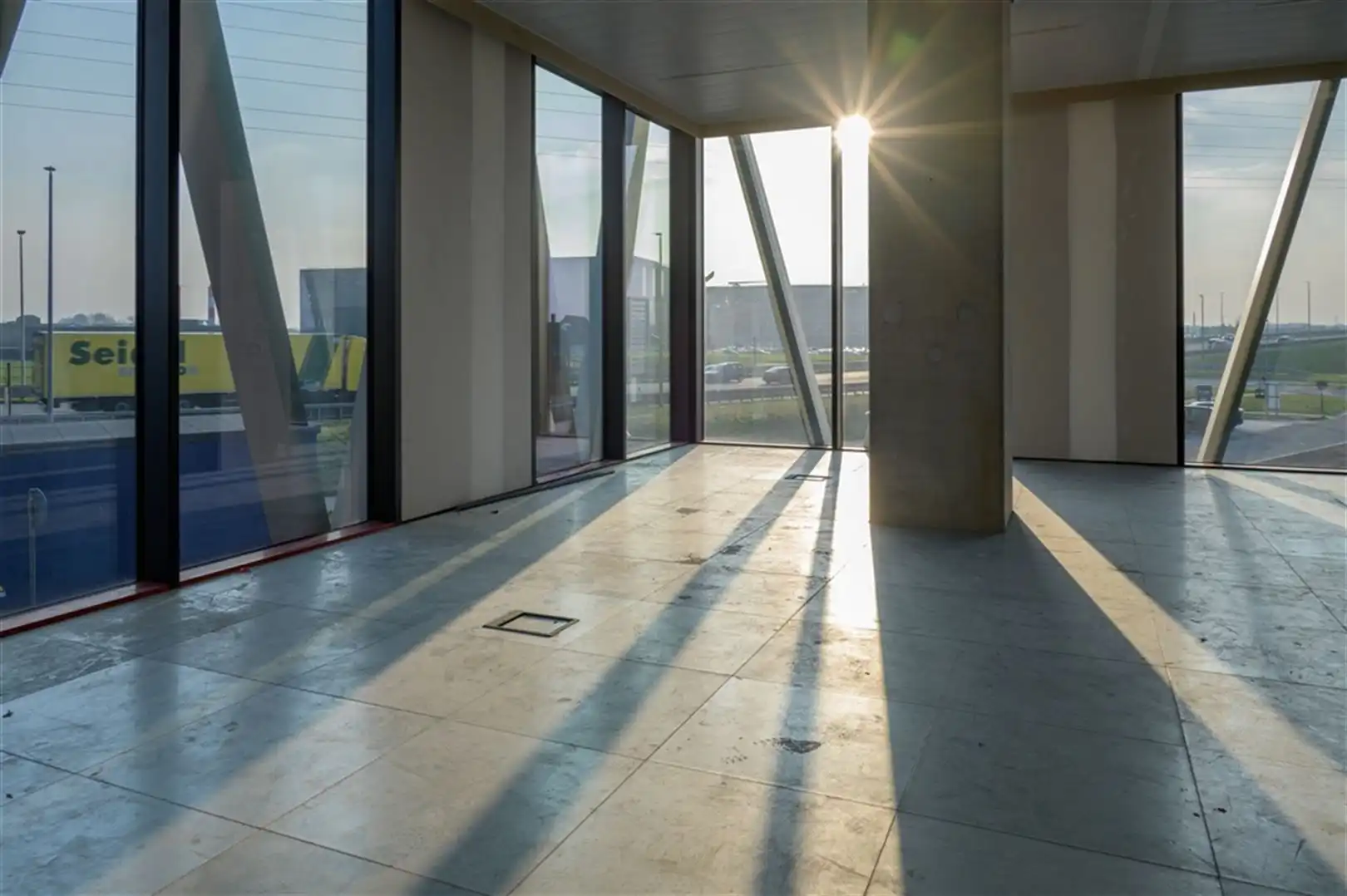 High-end kantoor te huur in de Westwing Toren foto 11