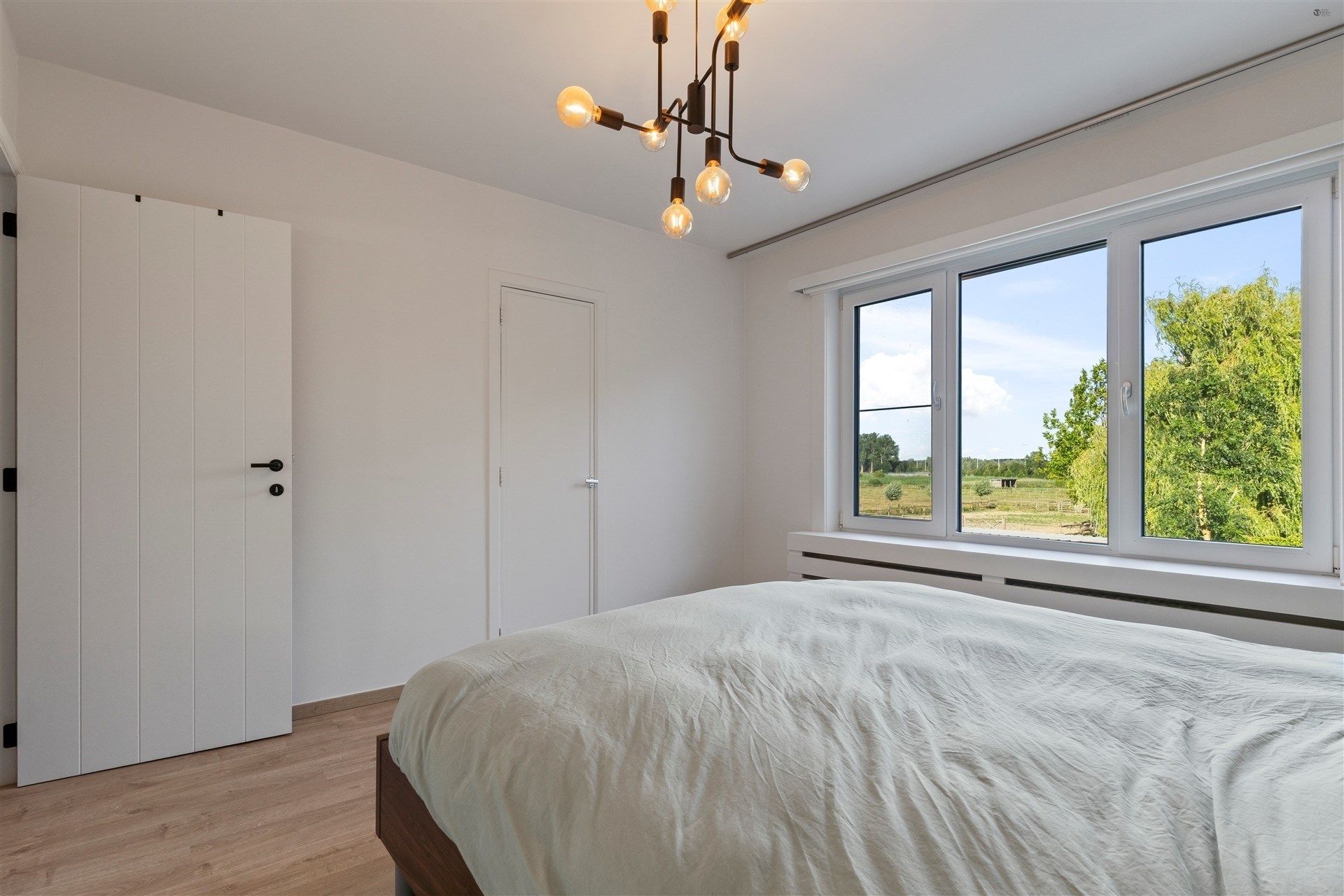 Energievriendelijke open bebouwing op brede grond van 807m² foto 17