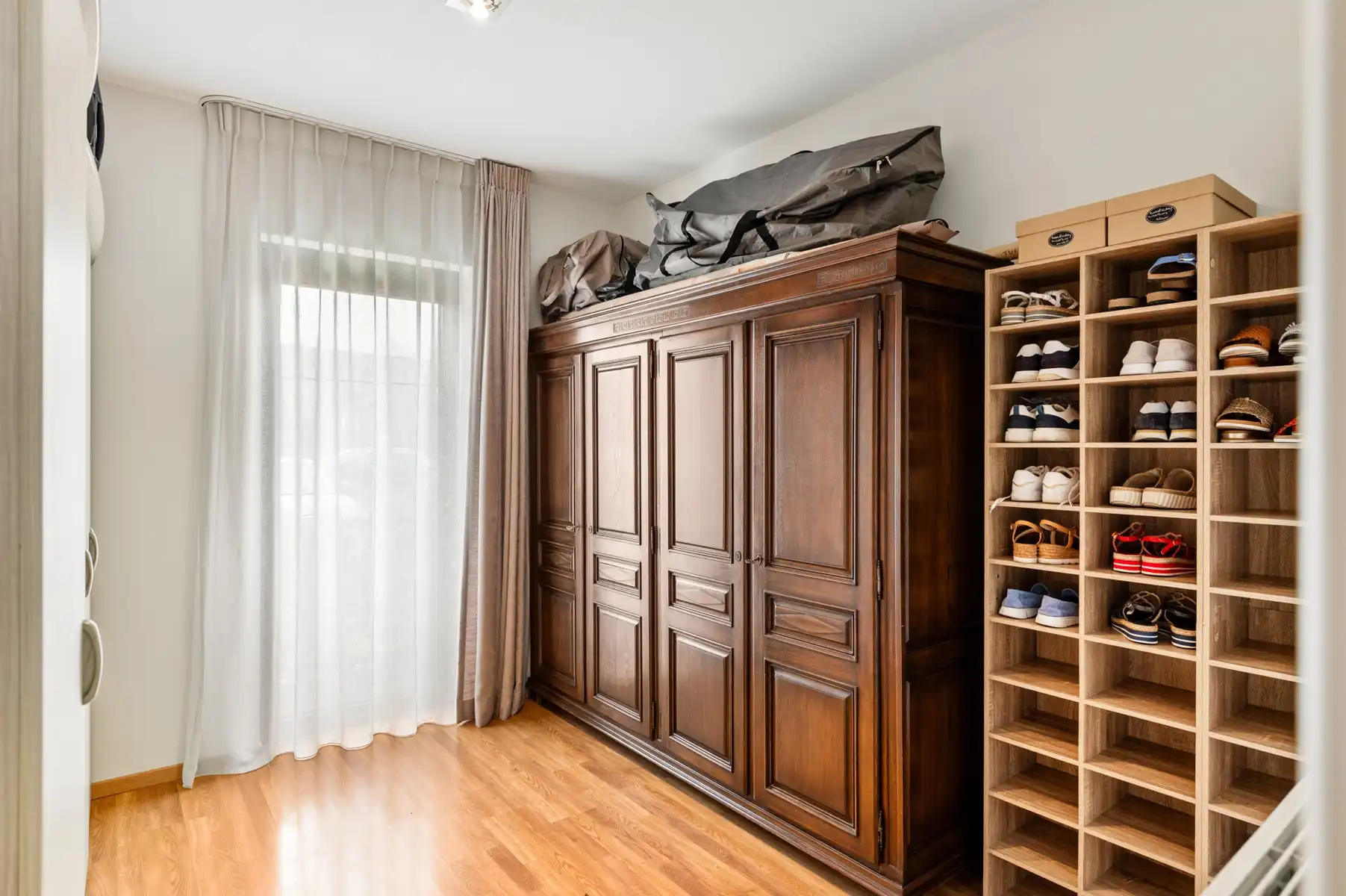 Gelijkvloers appartement met tuin en staanplaats foto 13